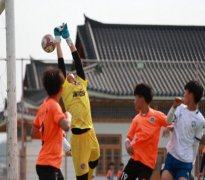 青少年足球锦标赛在龙井海兰江足球文化小镇拉开战幕